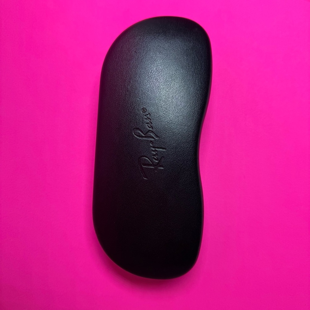 Ray-Ban Hard Shell Sunglasses Case – Black Clamshell Style - Picture 3 of 4